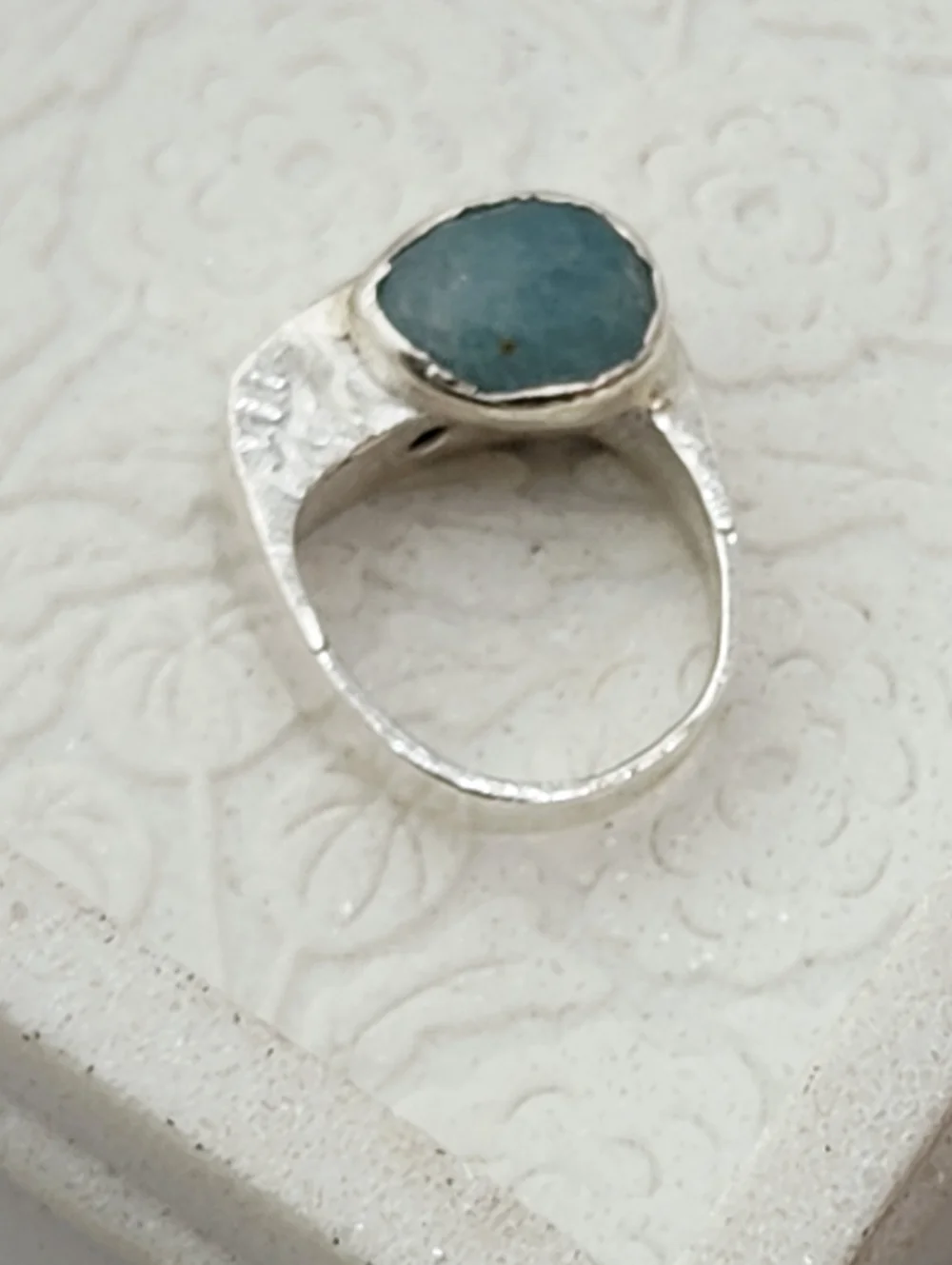 AQUAMARINE HALLOW EMBOSSED RING HANDMADE IN STERLING SILVER SIZE 7.50